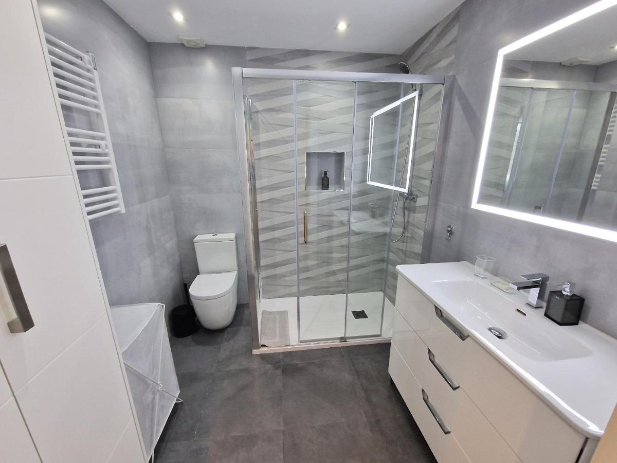 Emerald Apartment - Spacious Modern 2 Bedroom Benalmádena Extérieur photo